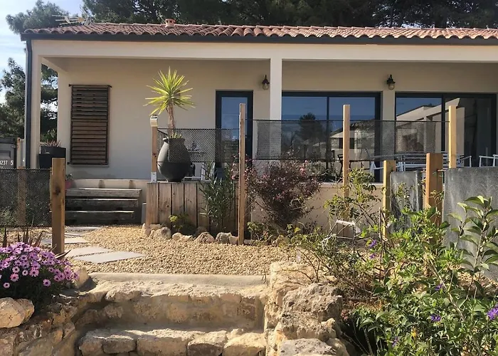 Agave Piscine Villa